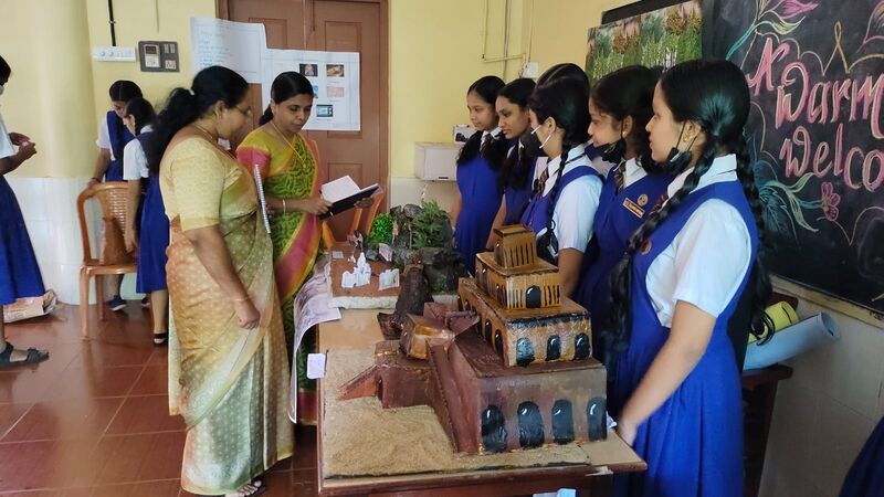 പ്രമാണം:13006 fair 124.jpg