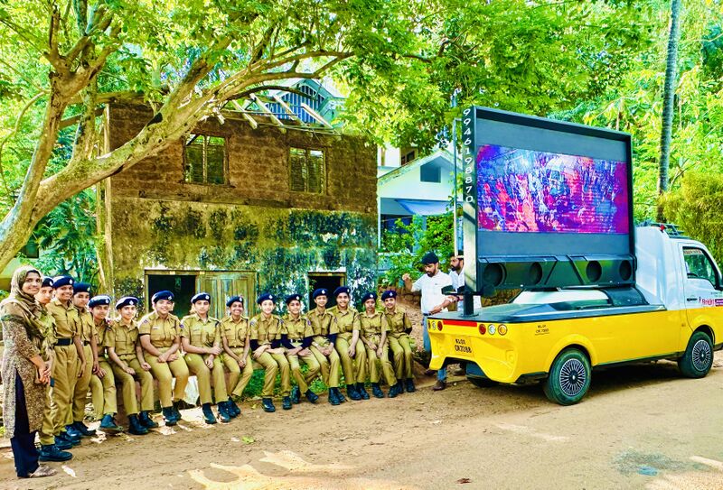 പ്രമാണം:16042 SPC Gramayatra.JPG