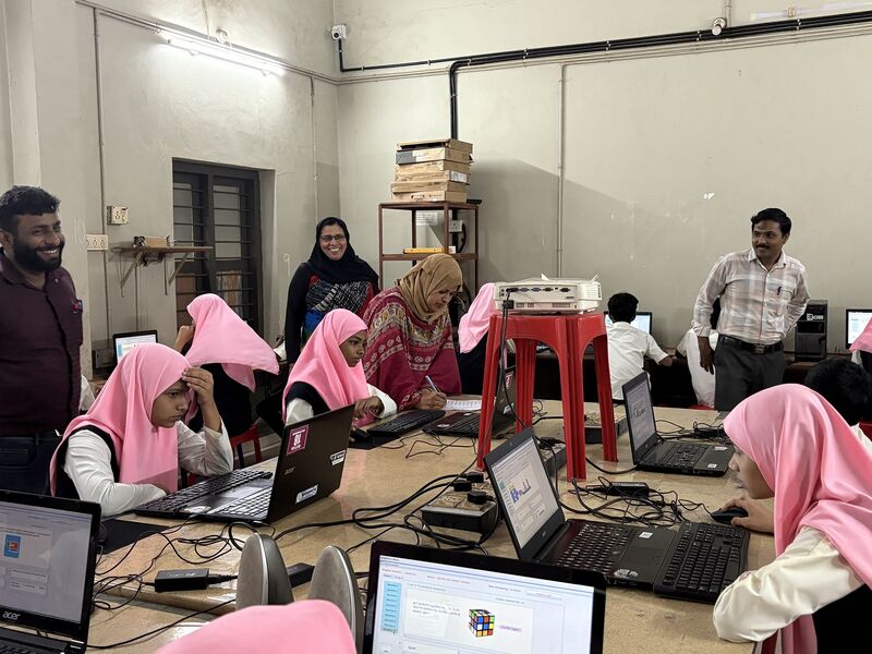 പ്രമാണം:19009-lk aptitude test 2025-28 batch.jpg