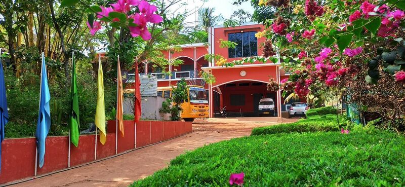 പ്രമാണം:19011 school ppic.jpg