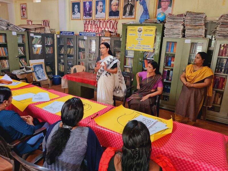 പ്രമാണം:19789-ENGLISH TLM WORKSHOP.jpg