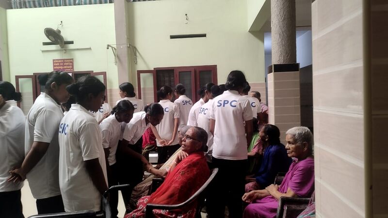 പ്രമാണം:26067.Old Age Home Visit.jpg
