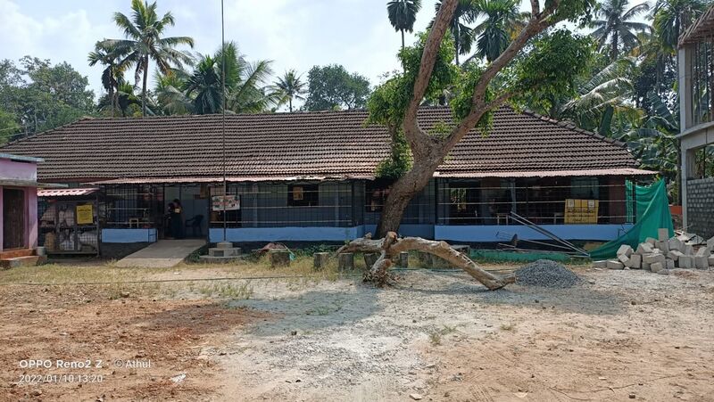 പ്രമാണം:37538 school.jpeg