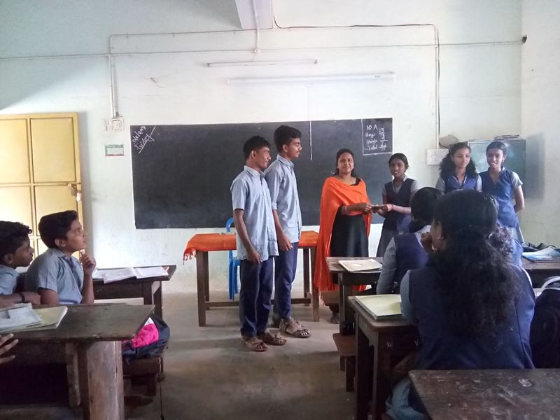 പ്രമാണം:44019 10A.jpg