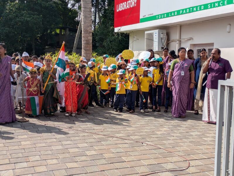 പ്രമാണം:44237 12.jpeg