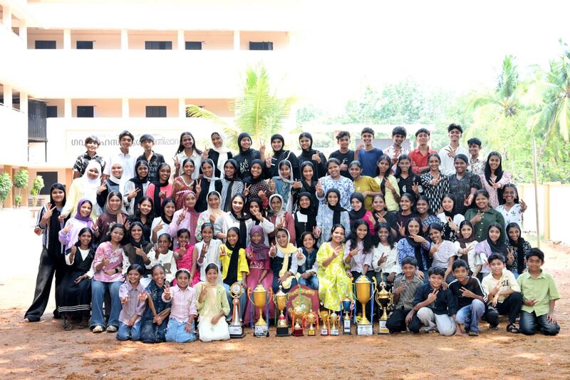 പ്രമാണം:48134-prathibhakal.jpeg