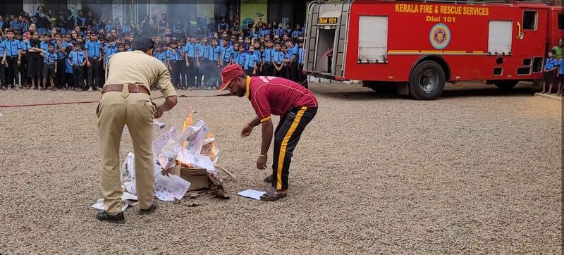 പ്രമാണം:13951 55.jpg