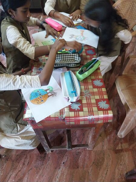 പ്രമാണം:19051 hindi1.jpg