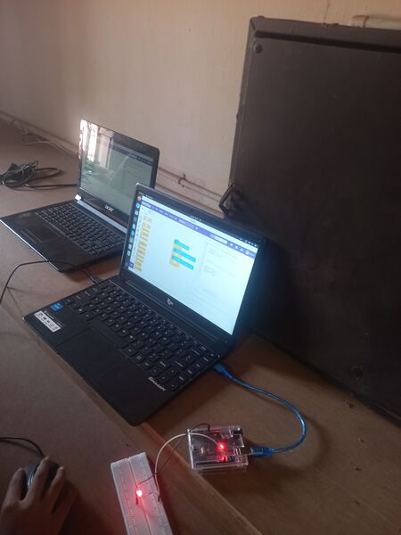 പ്രമാണം:19074 robo4.jpg