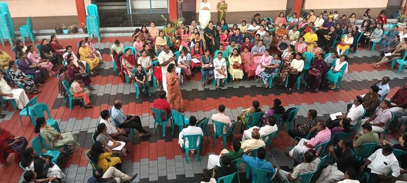 പ്രമാണം:25025 10th pta1.jpg