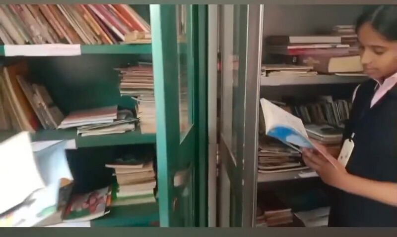 പ്രമാണം:25250 HITECH LIBRARY.jpg