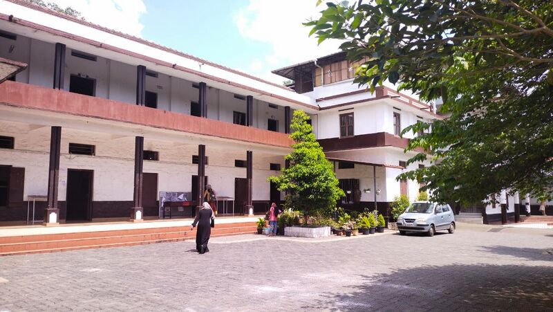 പ്രമാണം:32003 school.jpeg