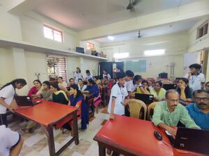 37001 LK Parentclass3.jpg