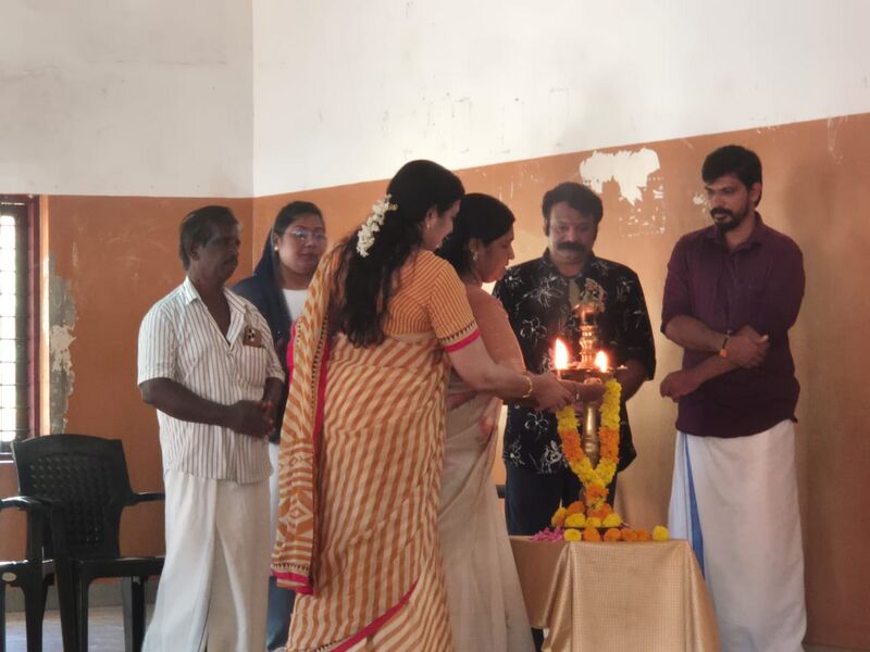 പ്രമാണം:42050 june1 6.jpg