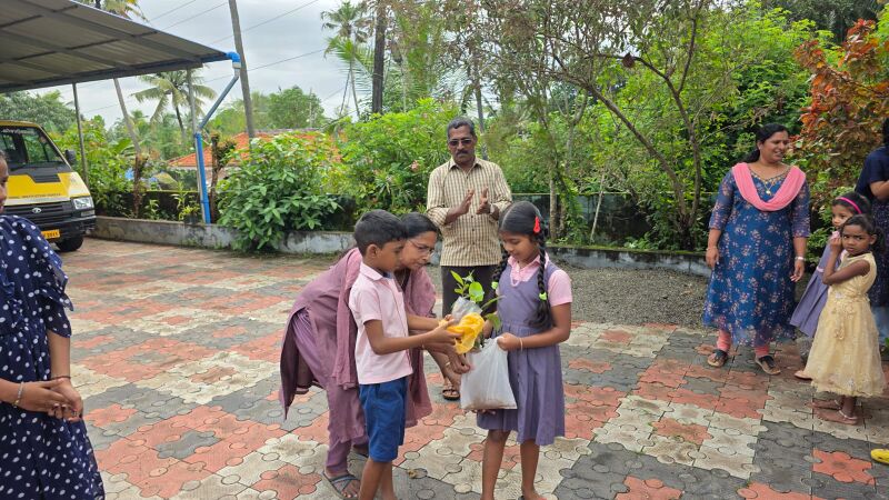 പ്രമാണം:42341 vrikshathai nadal 2.jpg