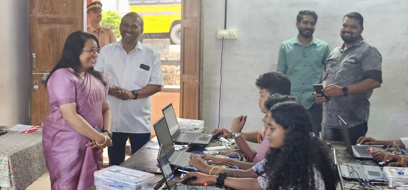 പ്രമാണം:Idk LK 2024 4.jpg