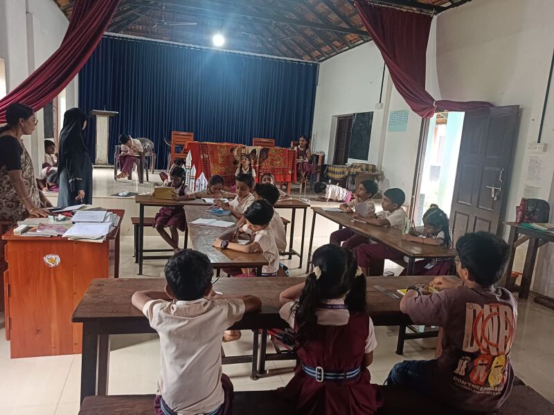 പ്രമാണം:1141-KGD-MOON DAY QUIZ.jpeg