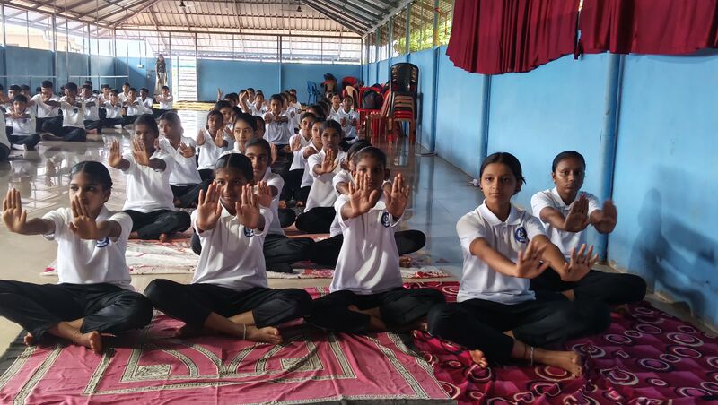 പ്രമാണം:12060 KSD YOGA2.jpg