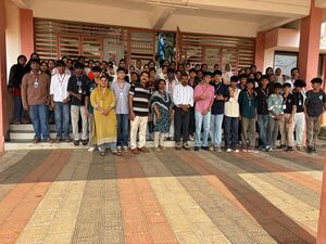 15016 LK IV visit.jpg