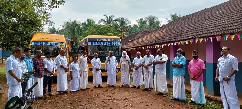 പ്രമാണം:18480-MLP-KUNJ-SCHOOL BUS-.jpg