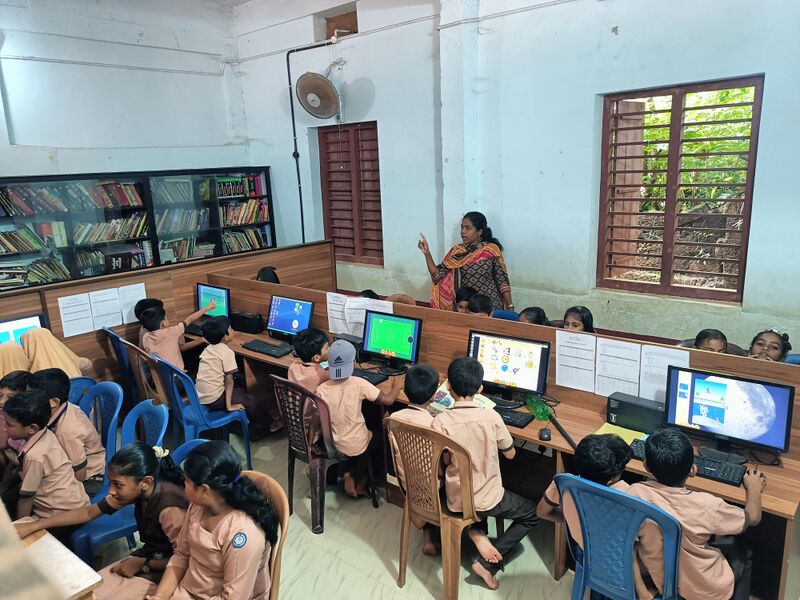 പ്രമാണം:18573 hitec.jpg