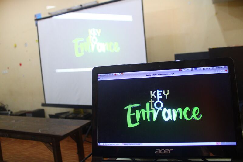 പ്രമാണം:38102-key to p2.JPG