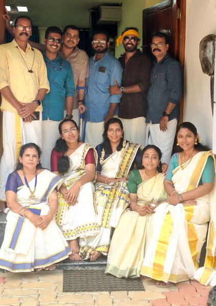 പ്രമാണം:Onam TVM19.resized.jpg