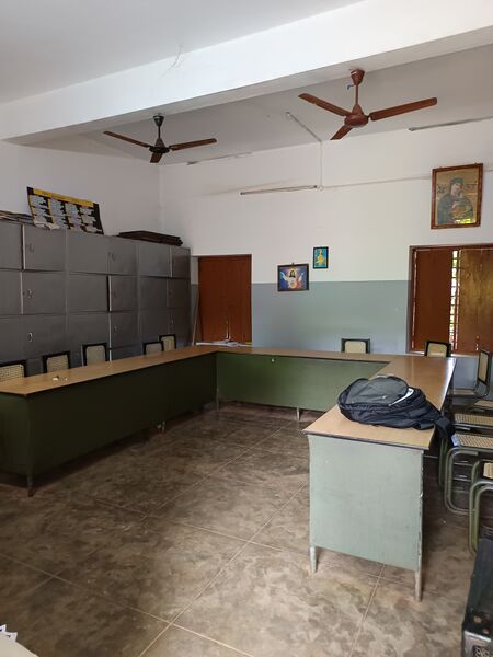 പ്രമാണം:Staff room st.joseph's h.s padappakkara.jpg