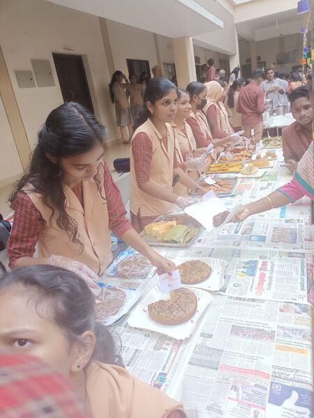 പ്രമാണം:19026-food fest 1.jpeg