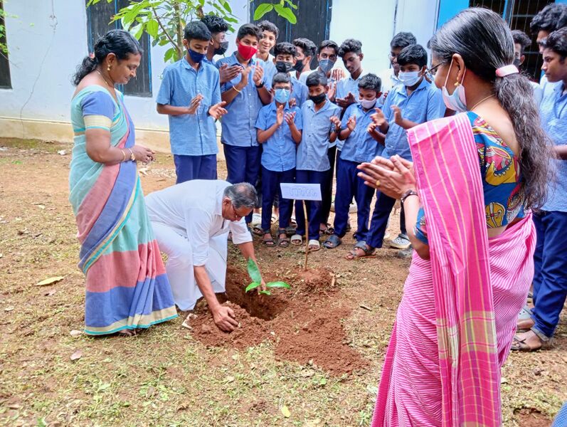 പ്രമാണം:23052 ind 3.jpg