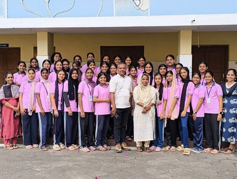 പ്രമാണം:28002-2024-26 batch.jpg