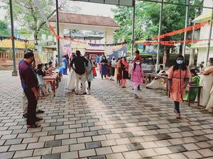 40001 Thirike schoolilekku.jpg