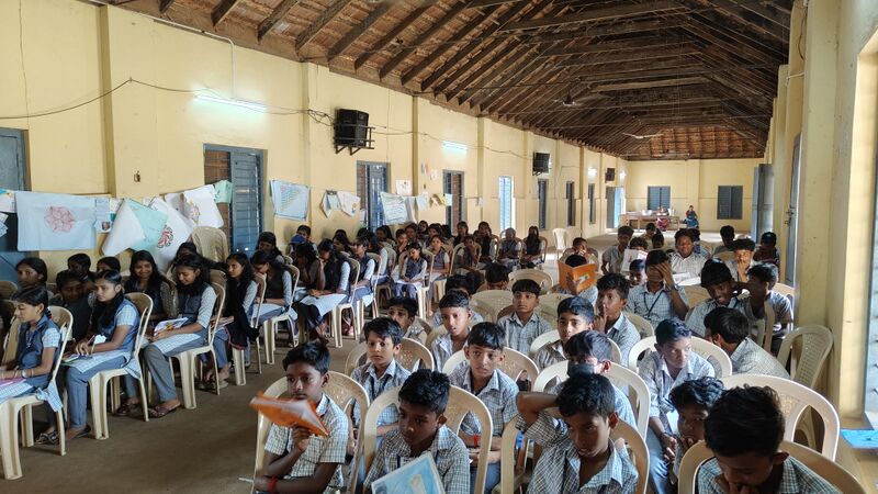 പ്രമാണം:42056 DBHS BUDDING WRITTERS 4.jpeg