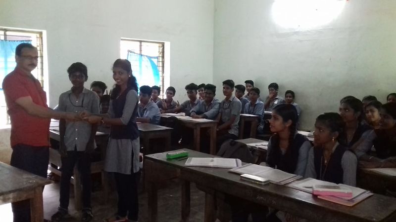 പ്രമാണം:44019 10C.jpg