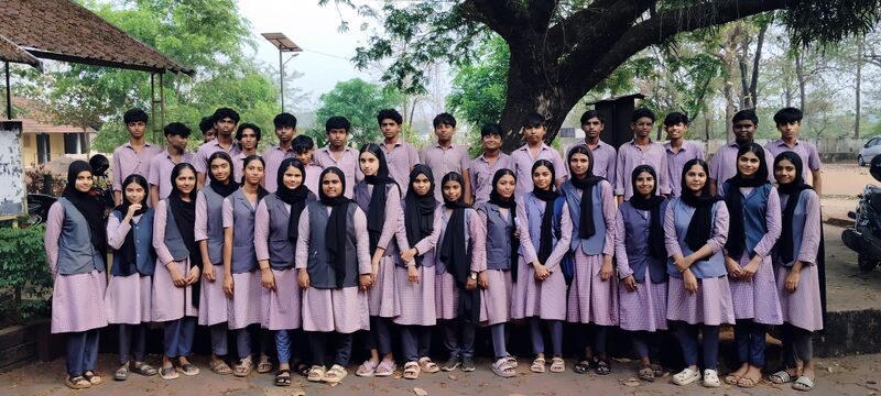 പ്രമാണം:48035 LK 24-27 Batch.jpeg