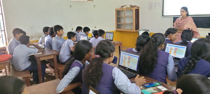 പ്രമാണം:Pvs-23052-lk ca.jpg