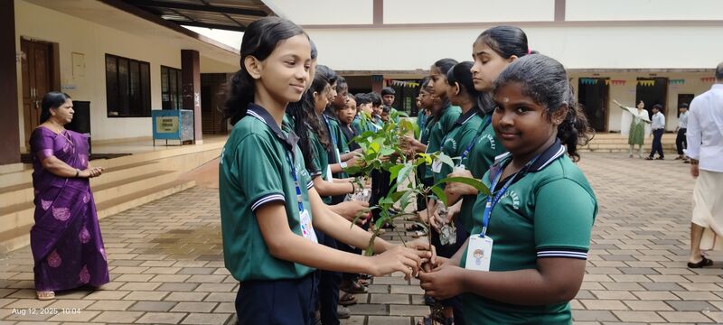 പ്രമാണം:12024-Changathikkoru thai 4.jpg