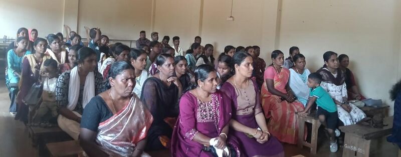 പ്രമാണം:12052 kgd sarani 2025 parents.jpg