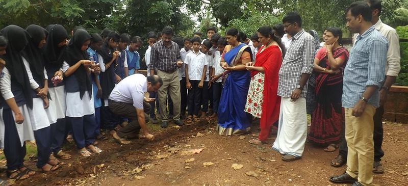 പ്രമാണം:12060 2018 176.jpg