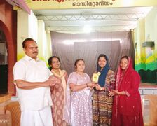 അധ്യാപക വിദ്യാർത്ഥി റിസാനക്ക് നൽകിയ യാത്രയയപ്പ്