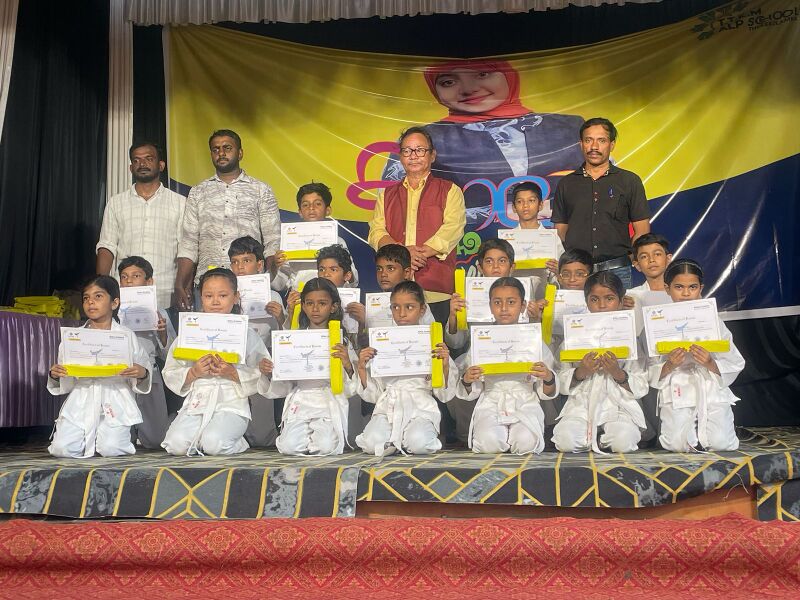 പ്രമാണം:19846 karate.jpeg