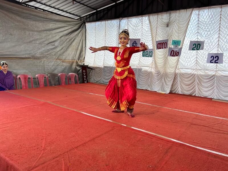 പ്രമാണം:20002 kalolsavam2022 05.jpg