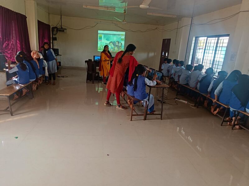 പ്രമാണം:20062 - PKD -ECUBE1.jpg