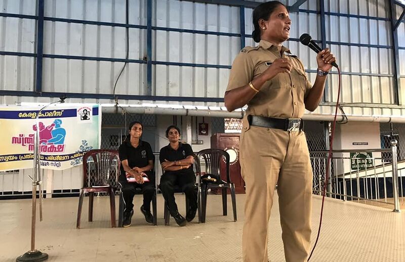 പ്രമാണം:22048 police class.jpg