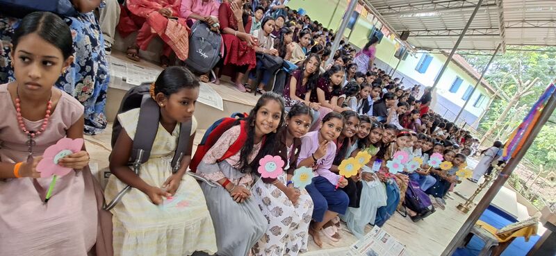 പ്രമാണം:3807 School opening 1.jpg