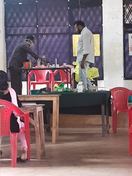 പ്രമാണം:42560 വീട്ടിൽ ഒരു പരീക്ഷണശാല 3.jpg
