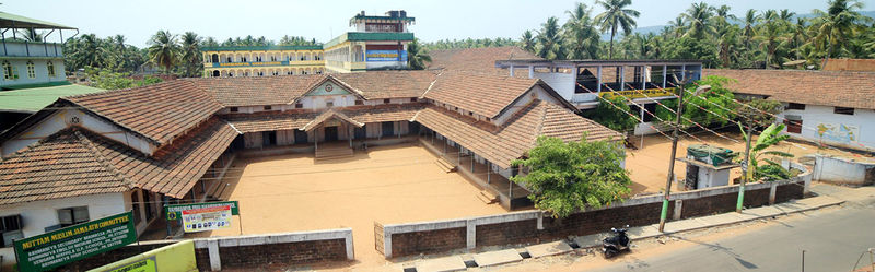പ്രമാണം:Schoolphoto01.jpg