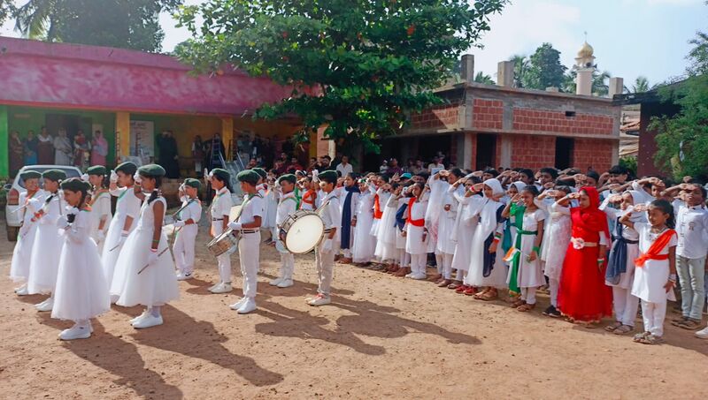 പ്രമാണം:18657 INDEPENDENCE DAY CELEBRATION.jpeg