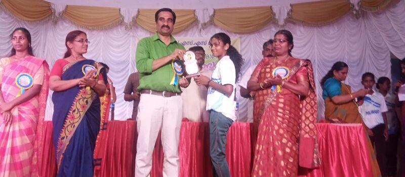 പ്രമാണം:21068 hockey4.jpeg