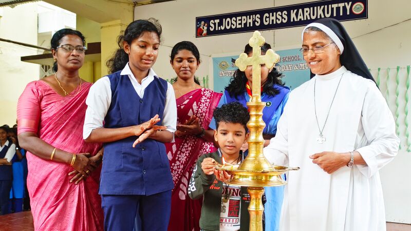 പ്രമാണം:25041 M1.jpeg